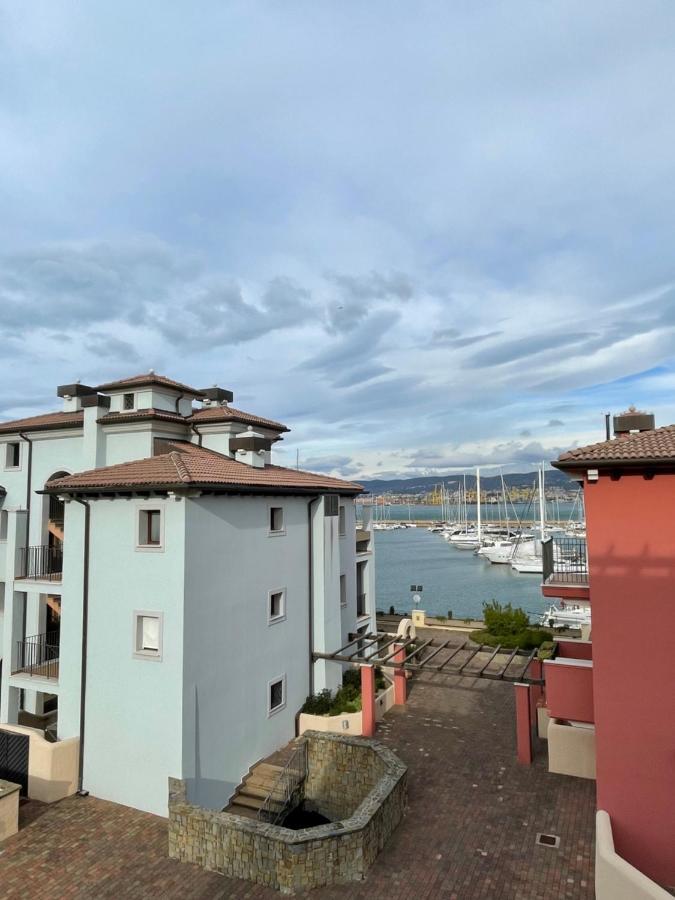 Apartment Claudia Muggia Exterior foto