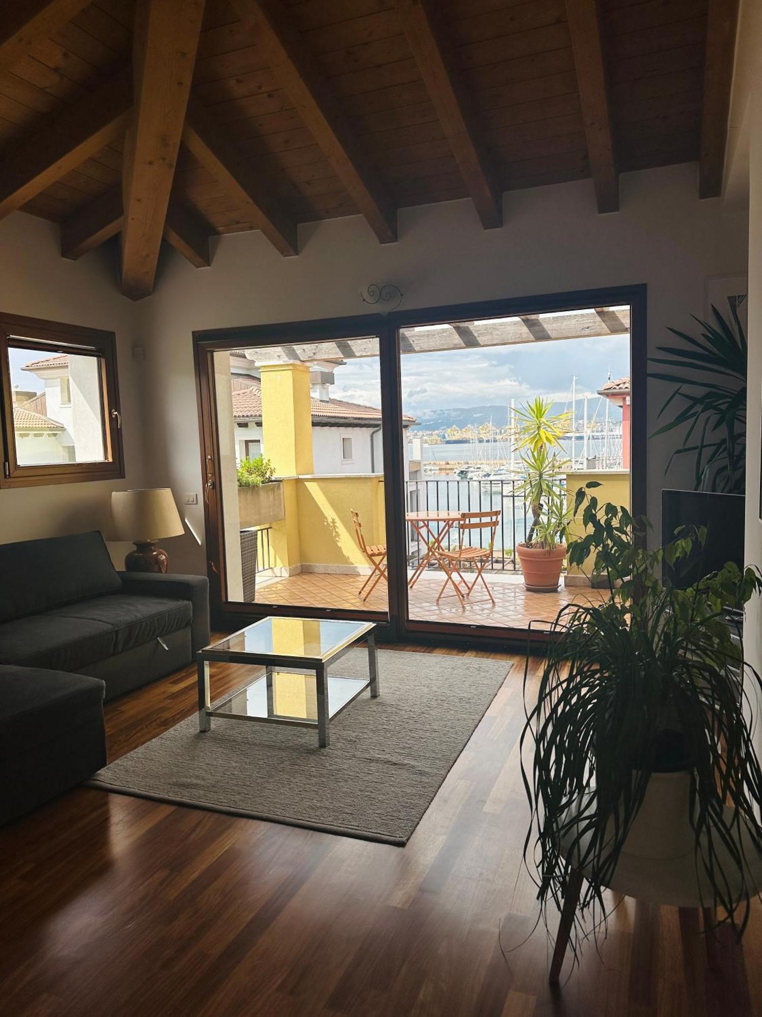 Apartment Claudia Muggia Exterior foto